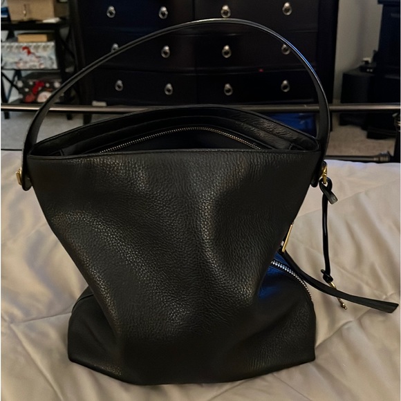 Fossil Bags Fossil Maya Hobo Bag In Black With Gold Hardware Poshmark